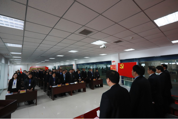 河南完美体育在线(中国)唯一官方网站乳业集团党委召开2019年党员大会