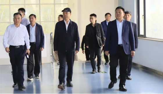 中国工程院院士任发政莅临完美体育在线(中国)唯一官方网站乳业集团调研指导工作