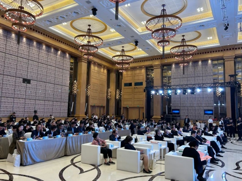 快讯丨完美体育在线(中国)唯一官方网站乳业集团亮相中国(河南)—东盟人文交流月启幕会