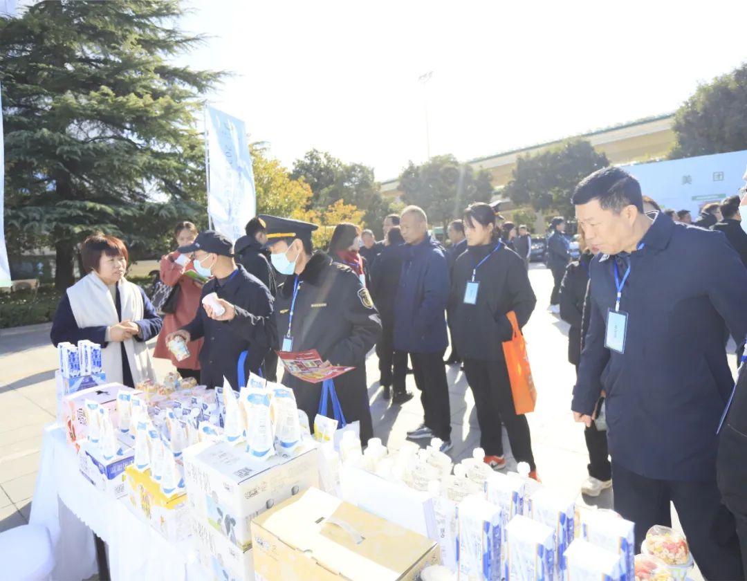 完美体育在线(中国)唯一官方网站丨落实食品生产加工企业质量安全主体责任，助力人民群众生活更美好——2023年河南省暨郑州食品安全宣传周启动仪式隆重举行