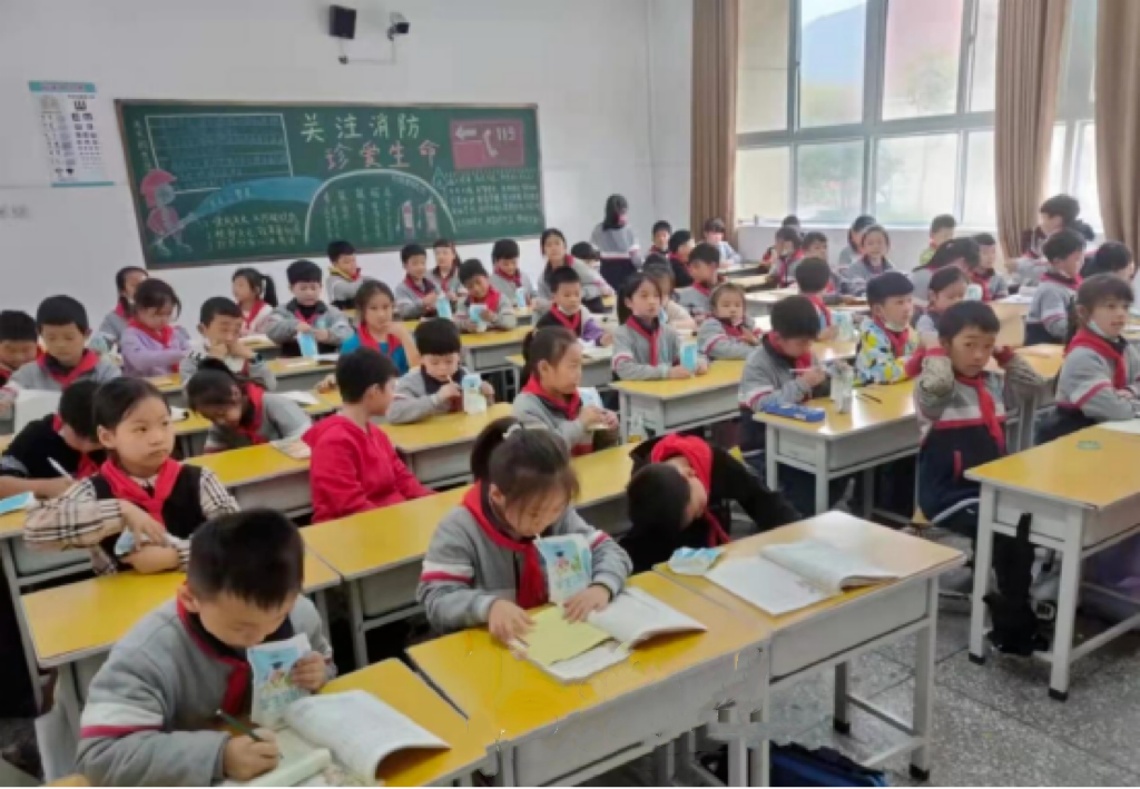 未来可期 健康护航丨完美体育在线(中国)唯一官方网站乳业集团取得学生饮用奶常、低温发酵乳生产资质