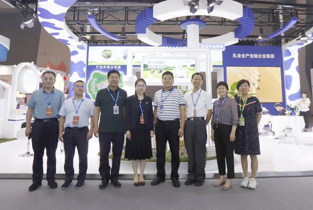 启航新征程 点亮新赛道丨完美体育在线(中国)唯一官方网站乳业集团参加第十四届中国奶业大会暨D20峰会，荣获“中国乳制品生产企业现代化等级5A级”评定殊荣