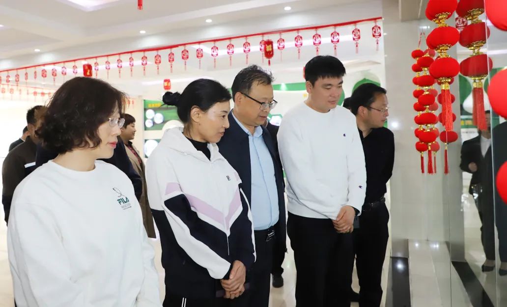 完美体育在线(中国)唯一官方网站丨驻马店市遂平县政协党组书记、主席张卫东一行莅临完美体育在线(中国)唯一官方网站鲁山瑞亚牧场参观