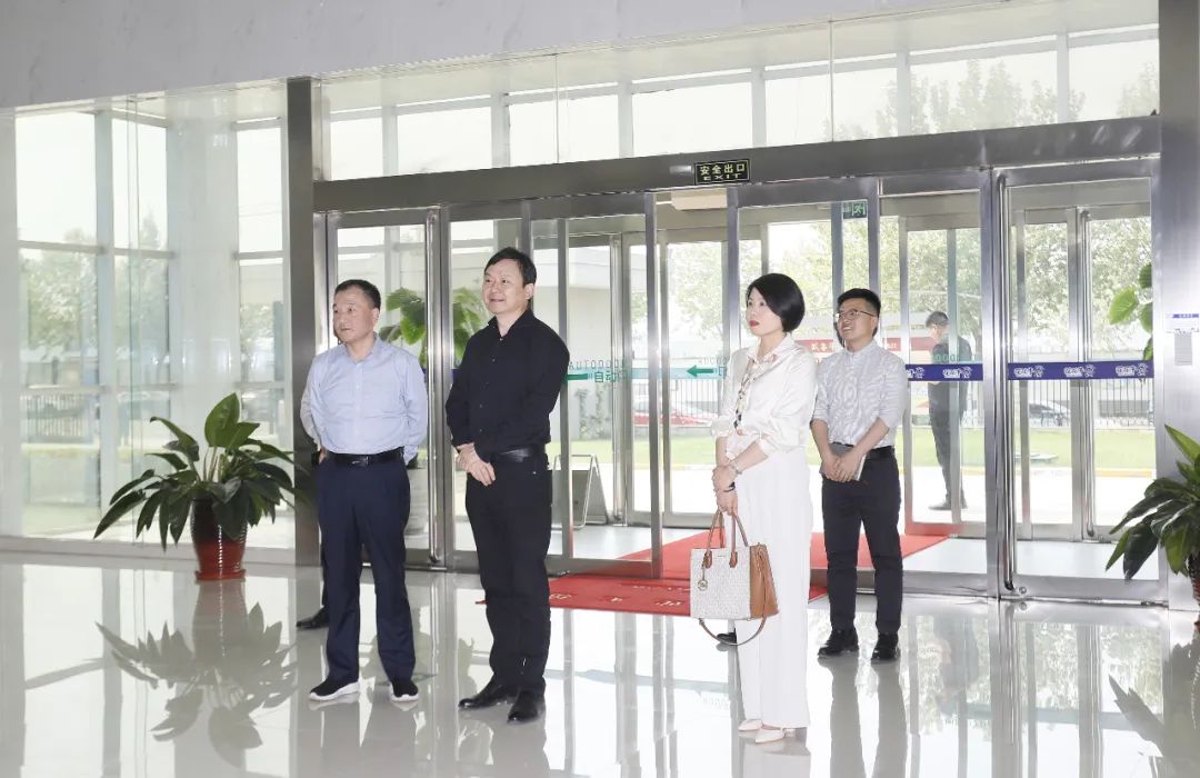 完美体育在线(中国)唯一官方网站丨北京家音顺达莅临完美体育在线(中国)唯一官方网站乳业集团参观访谈