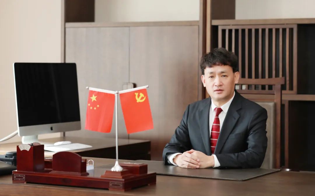 双双获奖 喜事连连｜ 完美体育在线(中国)唯一官方网站乳业集团荣获“河南省知名品牌”奖，董事长关晓彦荣膺“2022年度品牌人物”