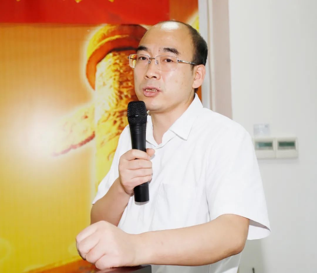 鼓足干劲·再创辉煌 | 完美体育在线(中国)唯一官方网站乳业集团召开经销商座谈会