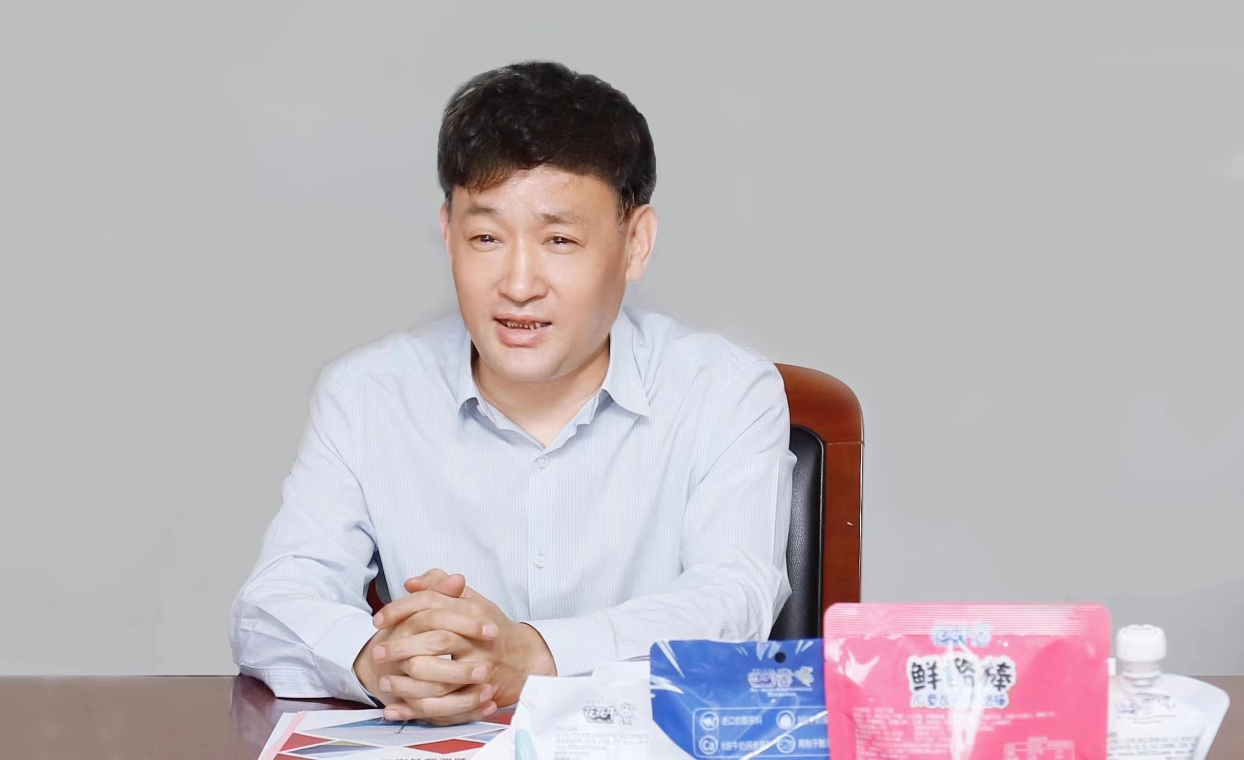 完美体育在线(中国)唯一官方网站乳业集团与国电河南新能源有限公司举行光伏项目合作开发签约仪式