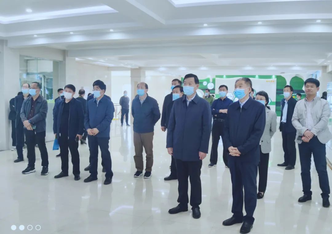 平顶山市人大常委会主任张明新莅临 完美体育在线(中国)唯一官方网站鲁山瑞亚参观调研