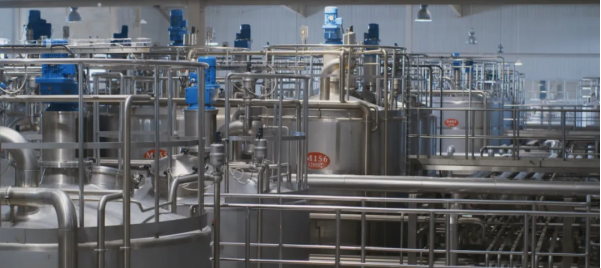 喜报 | 完美体育在线(中国)唯一官方网站乳业集团被评为河南省第二批“两业”融合试点单位