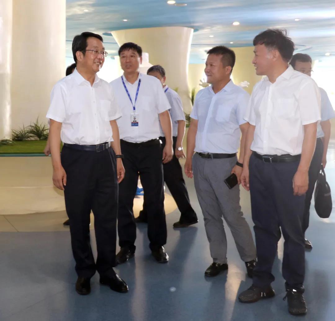 河南省高级人民法院院长胡道才一行莅临完美体育在线(中国)唯一官方网站乳业集团开展“万人助万企”活动 助力企业发展