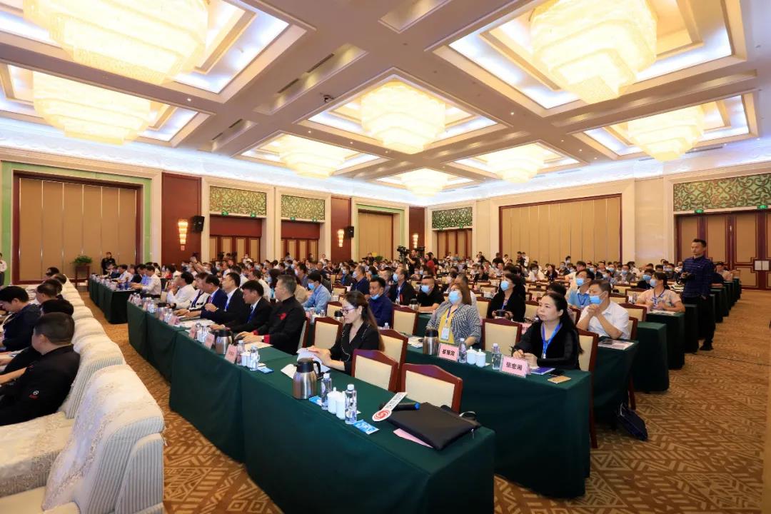 完美体育在线(中国)唯一官方网站 | “2020河南食品安全与发展论坛——新常态下的高质量发展”成功举办