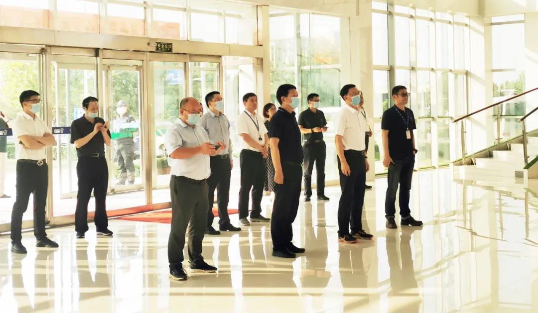 快讯 | 湖北省农业厅副厅长王海涛等领导一行莅临河南完美体育在线(中国)唯一官方网站乳业集团参观调研