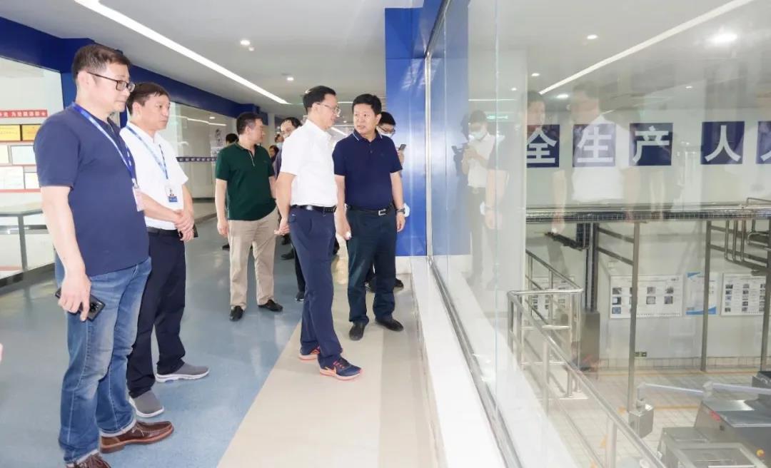快讯 | 湖北省农业厅副厅长王海涛等领导一行莅临河南完美体育在线(中国)唯一官方网站乳业集团参观调研