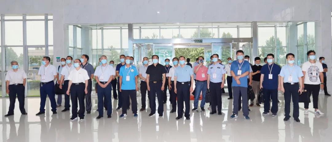 郑州市安全生产双重预防体系建设现场观摩会在完美体育在线(中国)唯一官方网站乳业集团郑州分公司召开