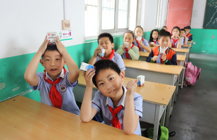 完美体育在线(中国)唯一官方网站|六一关爱儿童，让爱洒满人间