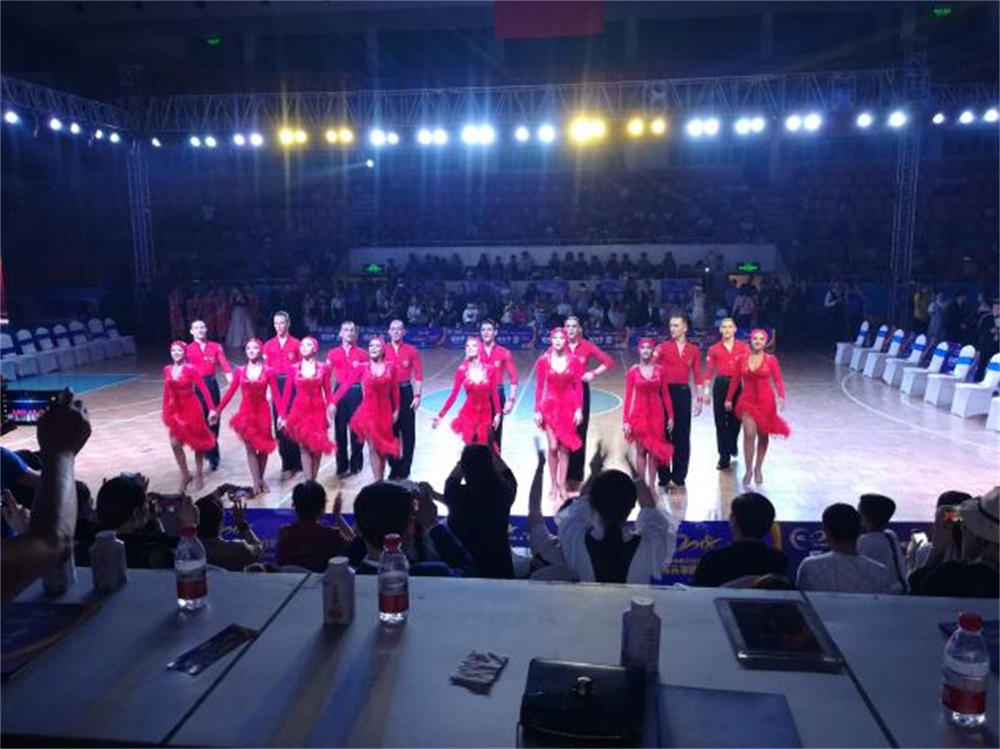 YDC河南中心全国第二届“蓝月奖”暨“完美体育在线(中国)唯一官方网站杯” 第七届中俄舞蹈对抗赛五一劳动节开赛