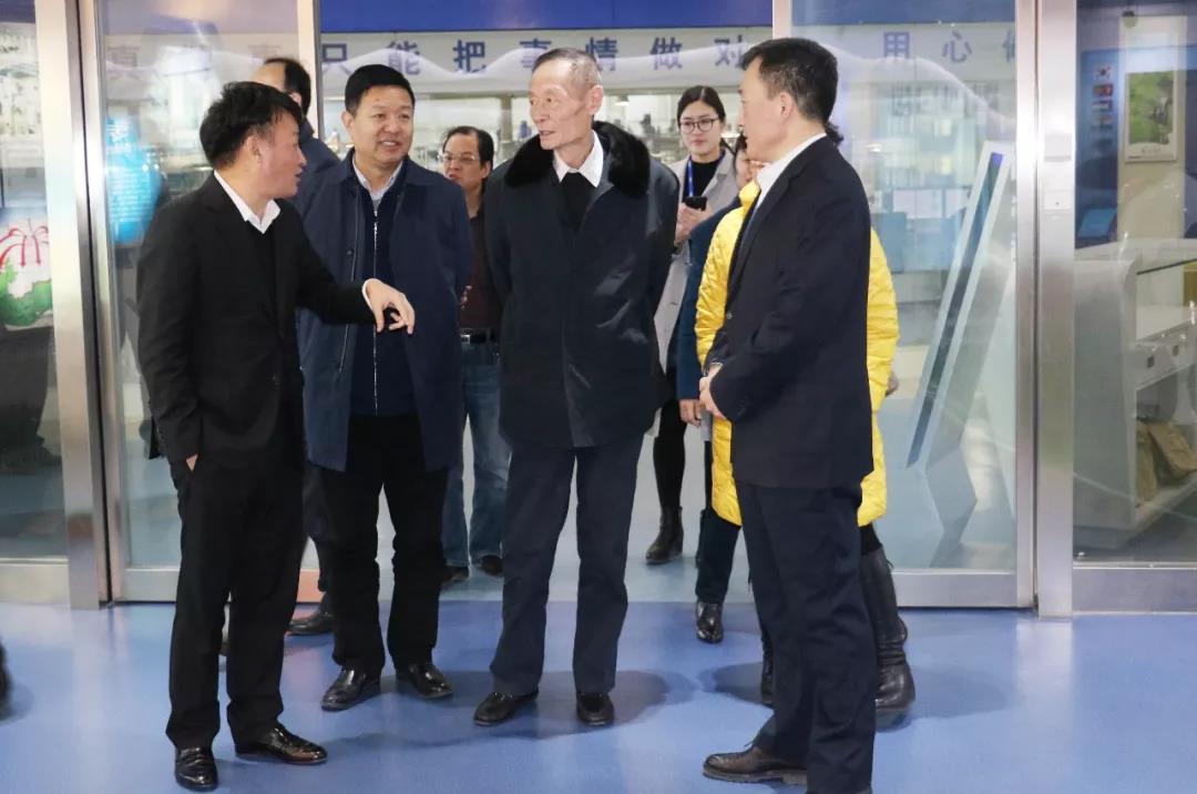 中国奶业协会高鸿宾会长莅临完美体育在线(中国)唯一官方网站指导工作