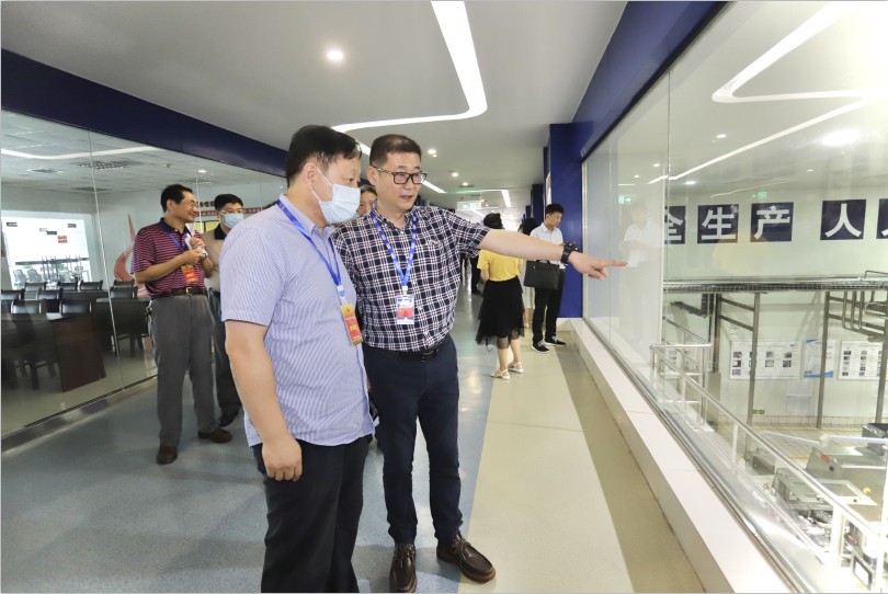 快讯|郑州市人大代表莅临河南完美体育在线(中国)唯一官方网站乳业集团参观调研