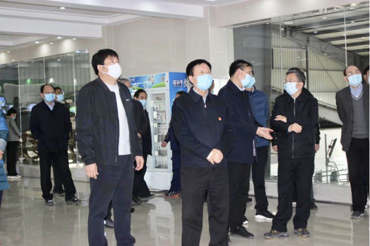 平顶山市委书记周斌一行莅临完美体育在线(中国)唯一官方网站乳业集团 鲁山瑞亚牧业有限公司调研疫情防控和复工复产情况
