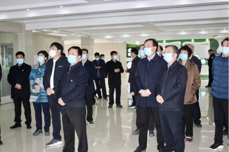 平顶山市委书记周斌一行莅临完美体育在线(中国)唯一官方网站乳业集团 鲁山瑞亚牧业有限公司调研疫情防控和复工复产情况