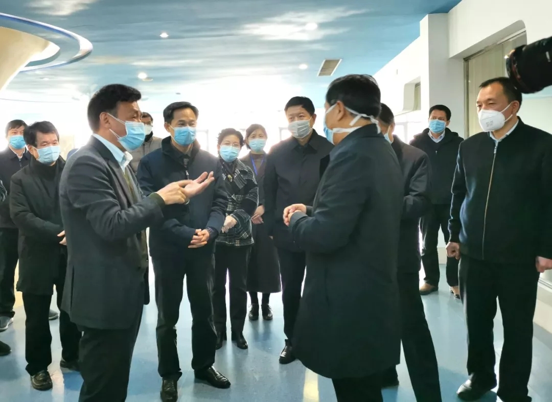 快讯丨河南省副省长武国定莅临完美体育在线(中国)唯一官方网站乳业集团调研重点保障企业复工复产情况