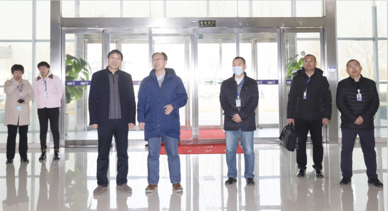 完美体育在线(中国)唯一官方网站丨东北农大食品学院院长、中原食品实验室首席科学家姜毓君教授莅临完美体育在线(中国)唯一官方网站乳业集团调研